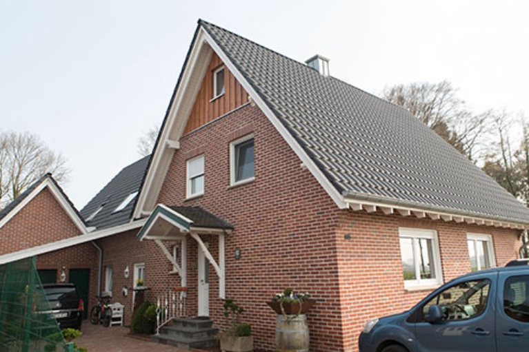 Das rote Backsteinhaus von Sebastian Haverkotte.