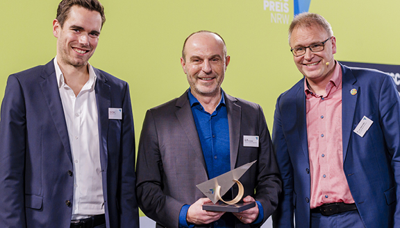 Der dritte Platz beim Umweltwirtschaftspreis.NRW 2022 geht an Cornelsen