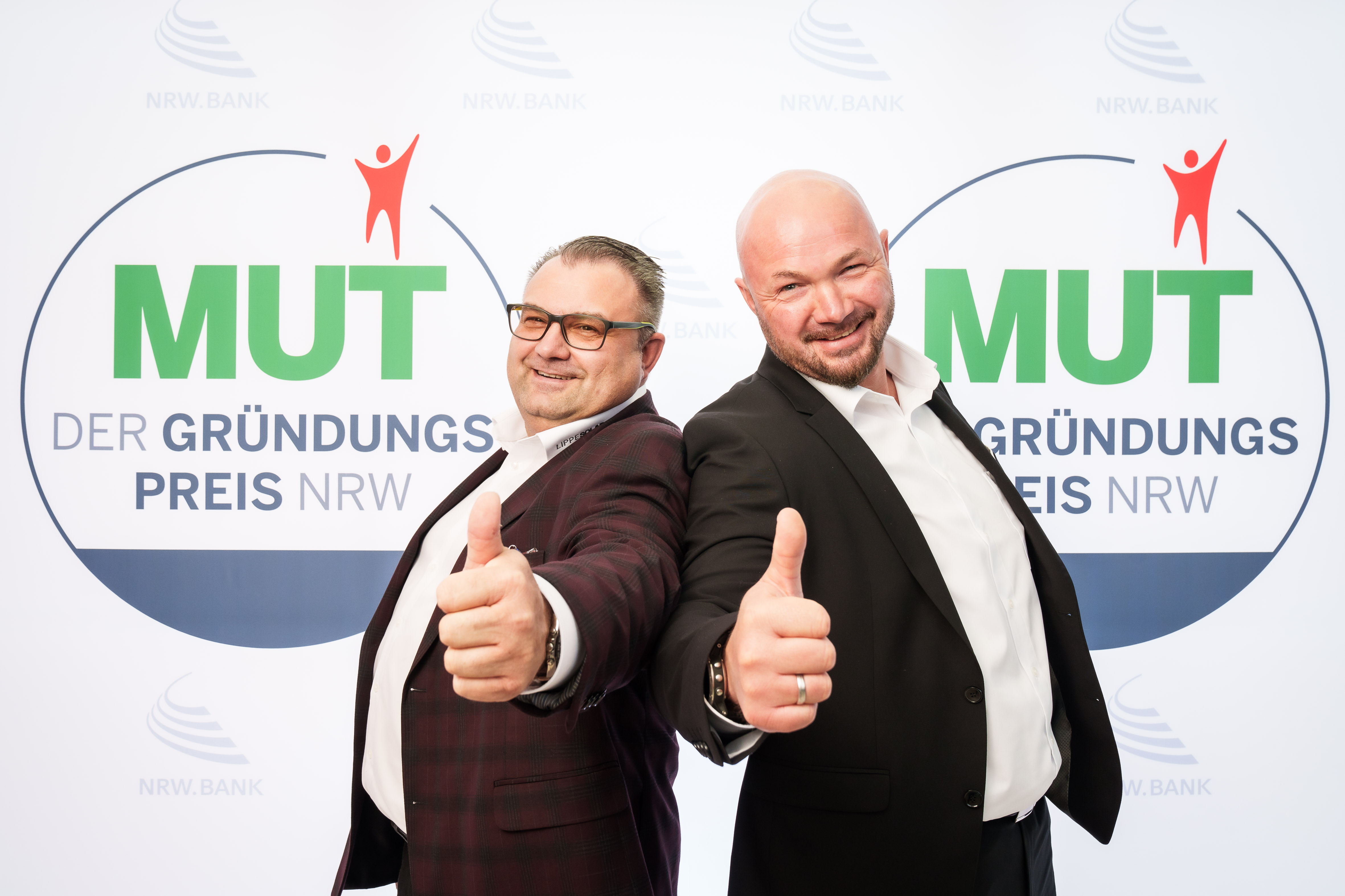 Oliver Bertelsmeier und Benjamin Wilhelm (v. l. n. r.) Lippe-Solar sind für MUT – DER GRÜNDUNGSPREIS NRW 2025 nominiert