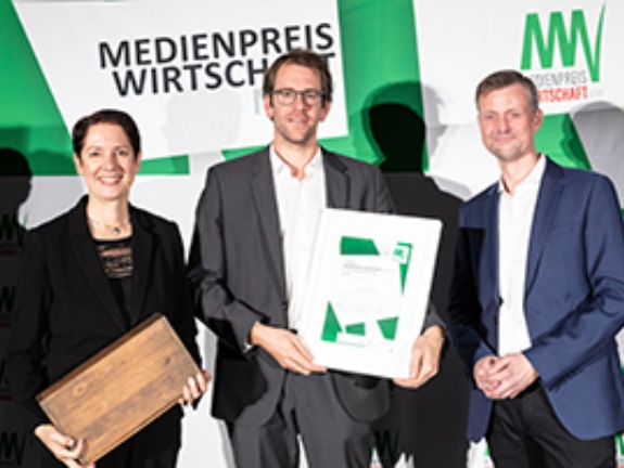 Sonderkategorie Satire: : v.l. Silke Gorißen (Ministerin für Landwirtschaft und Verbraucherschutz des Landes Nordrhein-Westfalen), Daniel Sprenger, Michael Block