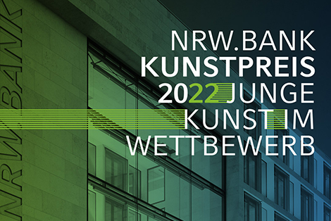 Mit weißer Schrift auf blauem Grund: NRW.BANK.Kunstpreis 2021 - Junge Kunst im Wettbewerb