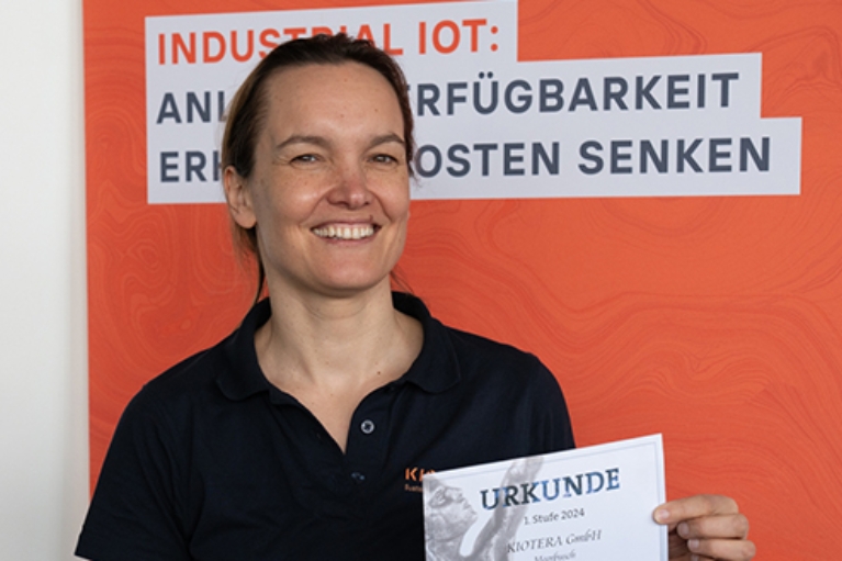 Porträt von Elisabeth Schloten von KIOTERA