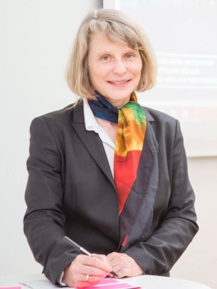 MUT - DER GRÜNDUNGSPREIS NRW - Porträt Jurymitglied Prof. Christine K. Volkmann