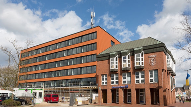 Außenansicht des Rathauses in Kevelaer