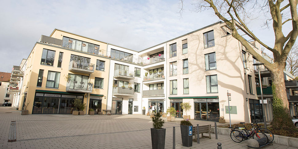 Innenhof und Fassade des Wohnquartiers Claudiushöfe in Bochum